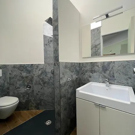 150 Passi Dalla Stazione Di Appartement *