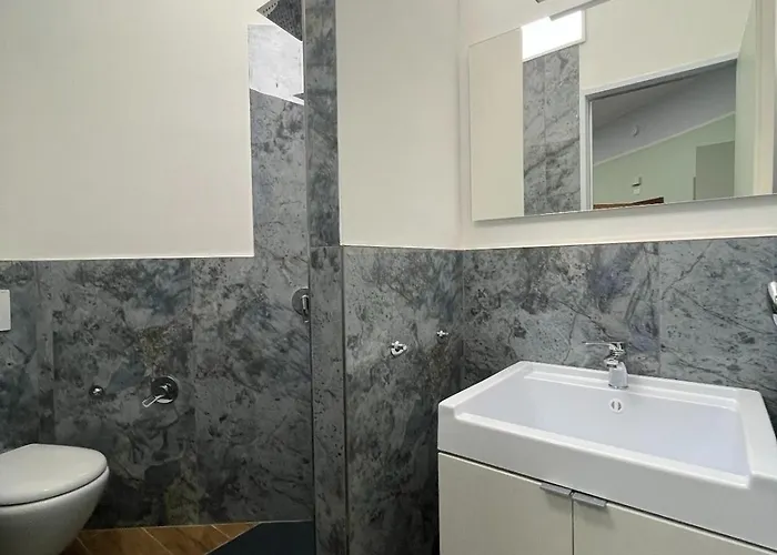 150 Passi Dalla Stazione Di Apartment *