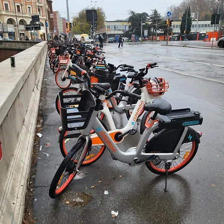 150 Passi Dalla Stazione Di Lägenhet *